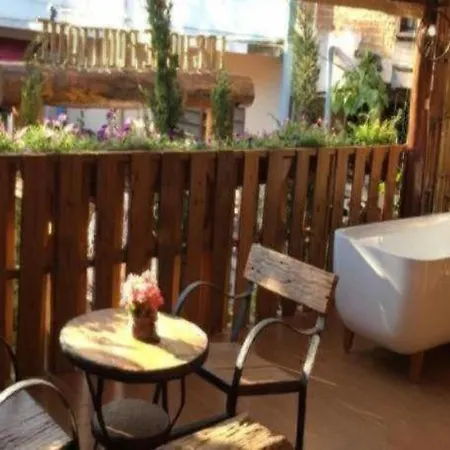 Loghome Boutique-2